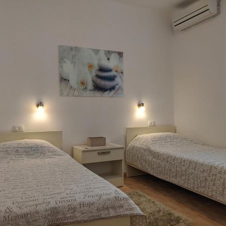 Mirjana & Ivo Apartment Makarska Exterior photo